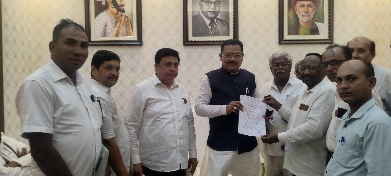 ₹7,500 Honorarium for 24 Hour Service: Aided Hostel Employees Seek Justice
