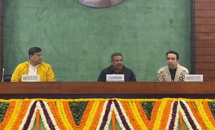 AI to Transform Indian Education: Dharmendra Pradhan Highlights Inclusive Learning Vision