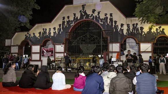 Protests Erupt as Education Ministry Officials Visit Tezpur University