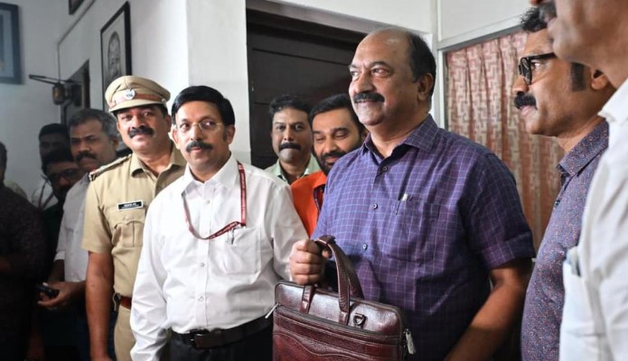 Kerala Budget 2026 Highlights: Free UG Education and Student Insurance Announced Ahead of Elections